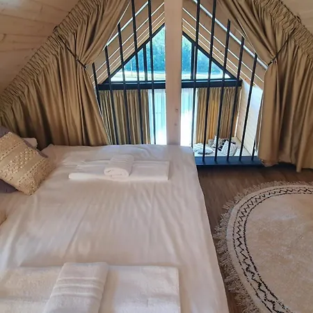 4hills, Demaenovska Dolina