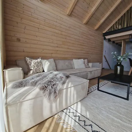 4hills, Demaenovska Dolina Domek alpejski