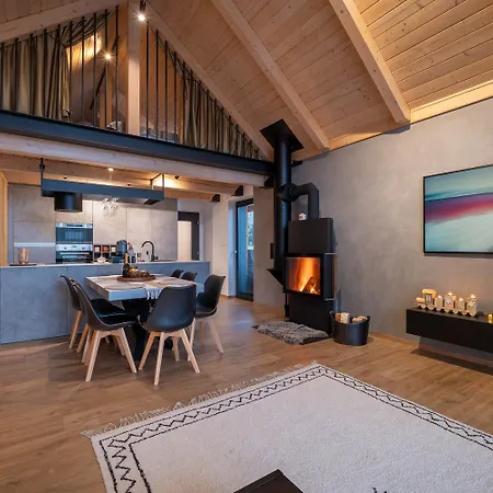 4hills, Demaenovska Dolina