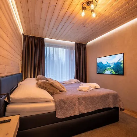 4hills, Demaenovska Dolina Domek alpejski Liptowski Mikułasz