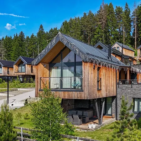 4hills, Demaenovska Dolina