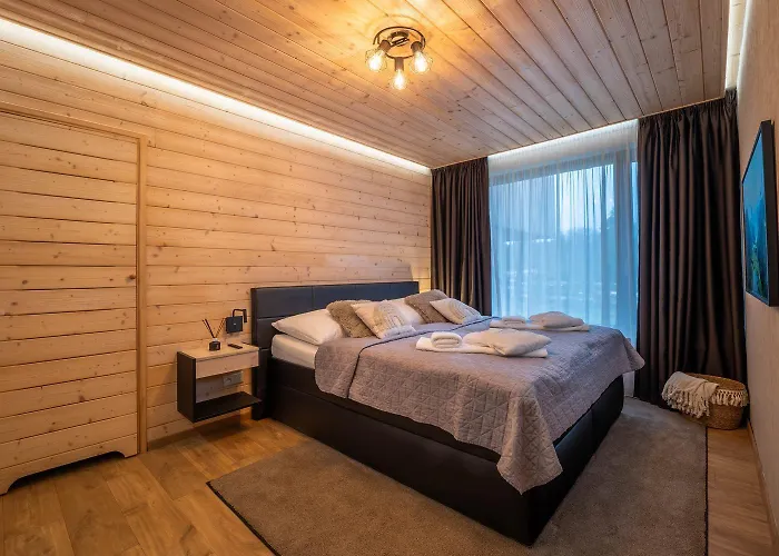 4hills, Demaenovska Dolina 샬레