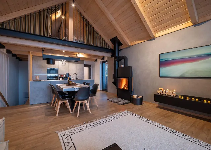 4hills, Demaenovska Dolina